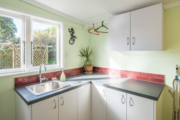 Photo of property in 25 Derham Road, Te Horo, Otaki, 5581