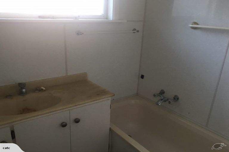 Photo of property in 42 Grimseys Road, Redwood, Christchurch, 8051