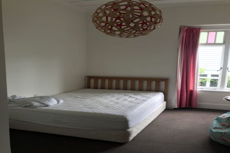 Photo of property in 25 Cameron Road, Bluff Hill, Napier, 4110