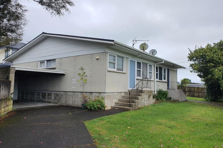 Photo of property in 1/29 Manuka Road, Bayview, Auckland, 0629