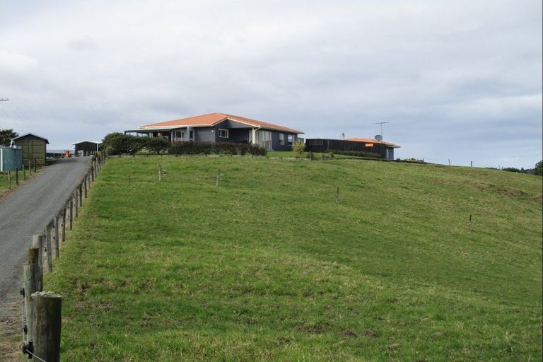Photo of property in 347 Campbell Road, Parua Bay, Onerahi, 0192