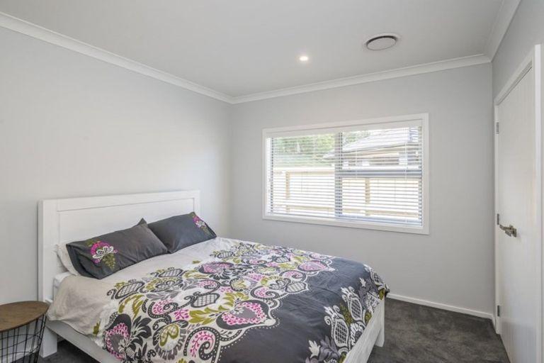 Photo of property in 2 Stoneleigh Grove, Paraparaumu, 5032