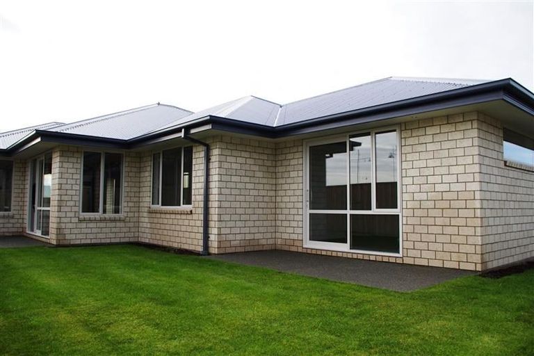 Photo of property in 15 Tutaipatu Avenue, Pegasus, 7612