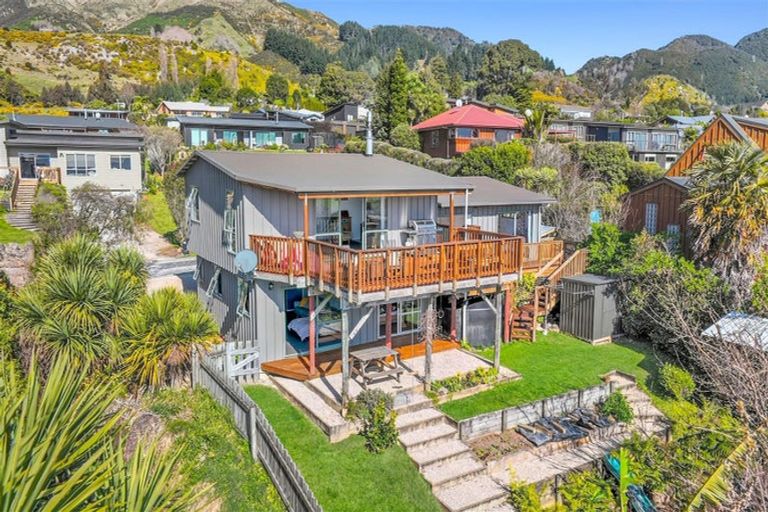 Photo of property in 9 Kowhatu Grove, Pohara, Takaka, 7183