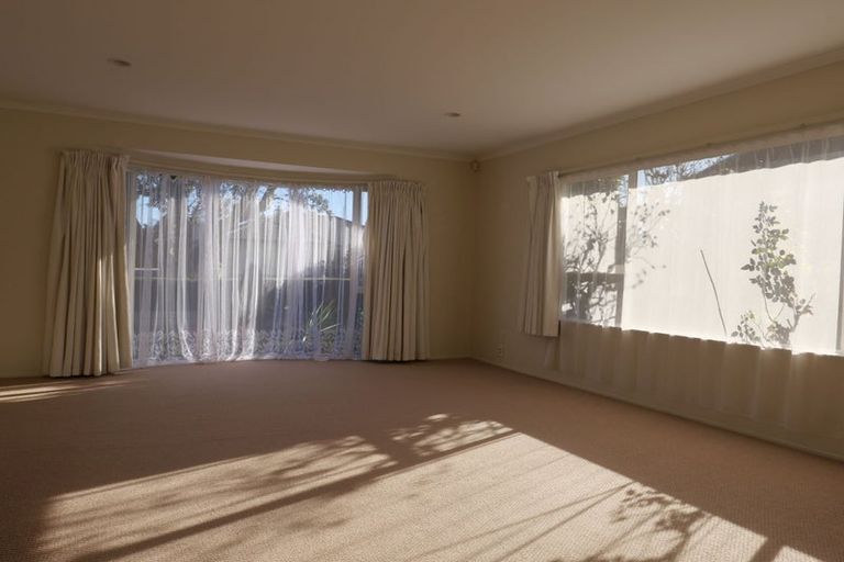 Photo of property in 69 Guildford Drive, Paraparaumu, 5032