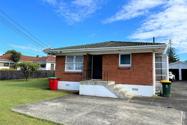 Photo of property in 1/9 Hill Road, Papatoetoe, Auckland, 2025