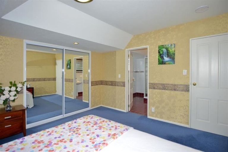 Photo of property in 4b Mclellan Place, Ilam, Christchurch, 8041