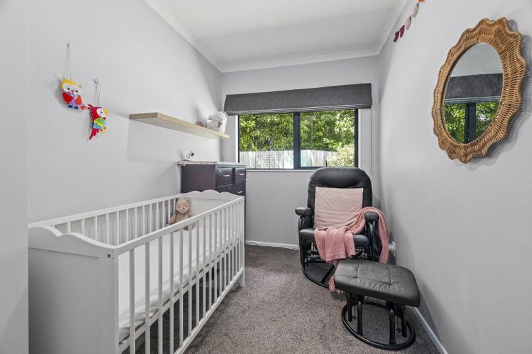 Photo of property in 17 Edward Payton Grove, Pukehangi, Rotorua, 3015