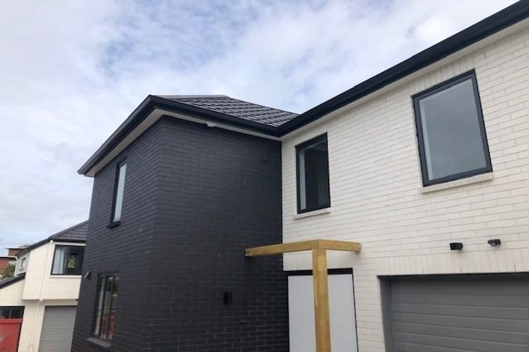 Photo of property in 31b Knightsbridge Drive, Forrest Hill, Auckland, 0620