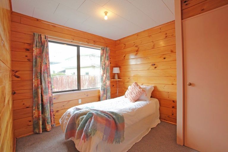 Photo of property in 20 Burns Street, Dannevirke, 4930