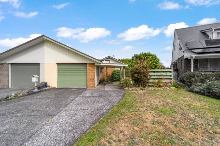 Photo of property in 7 Roband Crescent, Brown Owl, Upper Hutt, 5018