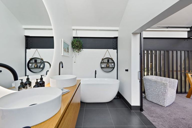 Photo of property in 9a Waghorne Street, Ahuriri, Napier, 4110