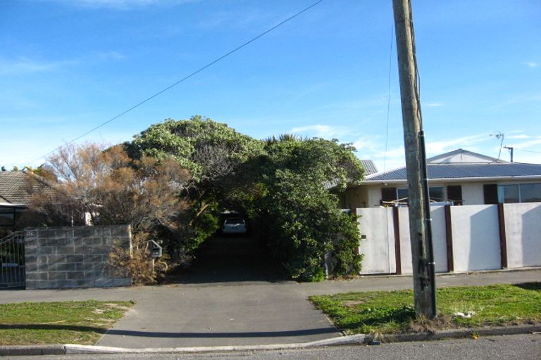 Photo of property in 336 Marine Parade, New Brighton, Christchurch, 8061