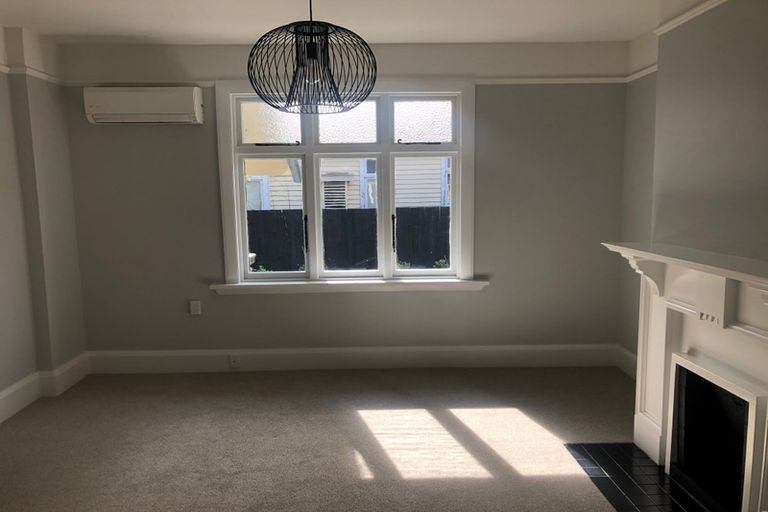 Photo of property in 26 Gamblins Road, Saint Martins, Christchurch, 8022