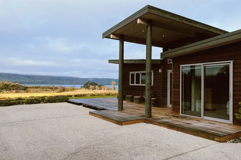 Photo of property in 17 Lookout Drive, Mount Creighton, Queenstown, 9371