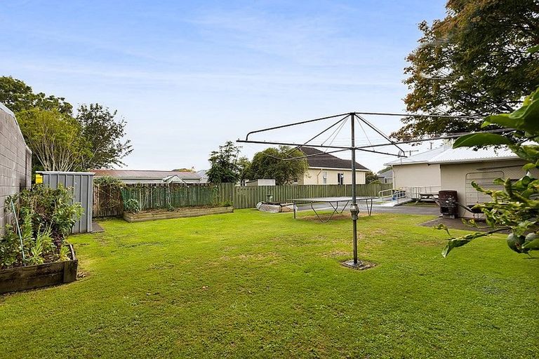 Photo of property in 10 Tokomaru Street, Welbourn, New Plymouth, 4312