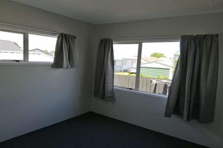 Photo of property in 4/38 Barneys Farm Road, Clendon Park, Auckland, 2103