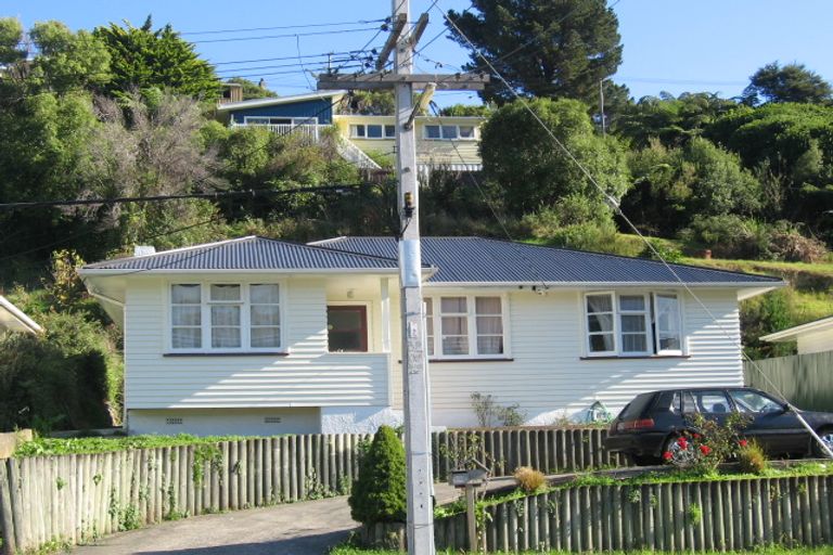 Photo of property in 194 George Street, Stokes Valley, Lower Hutt, 5019