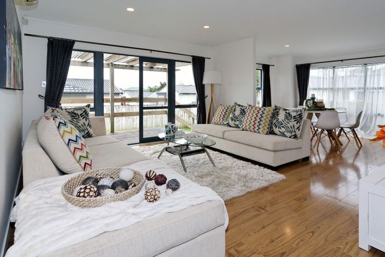 Photo of property in 72d Seabrook Avenue, New Lynn, Auckland, 0600