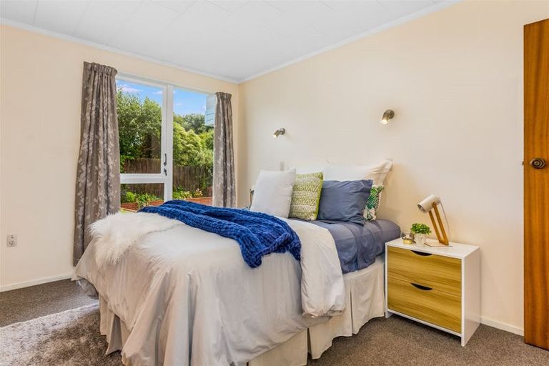 Photo of property in 4 Mervyn Place, Plimmerton, Porirua, 5026