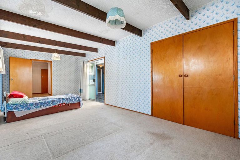 Photo of property in 7 Abbotleigh Avenue, Te Atatu Peninsula, Auckland, 0610