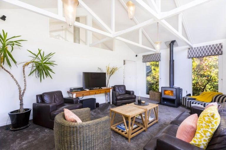 Photo of property in 54 Whitemans Road, Silverstream, Upper Hutt, 5019