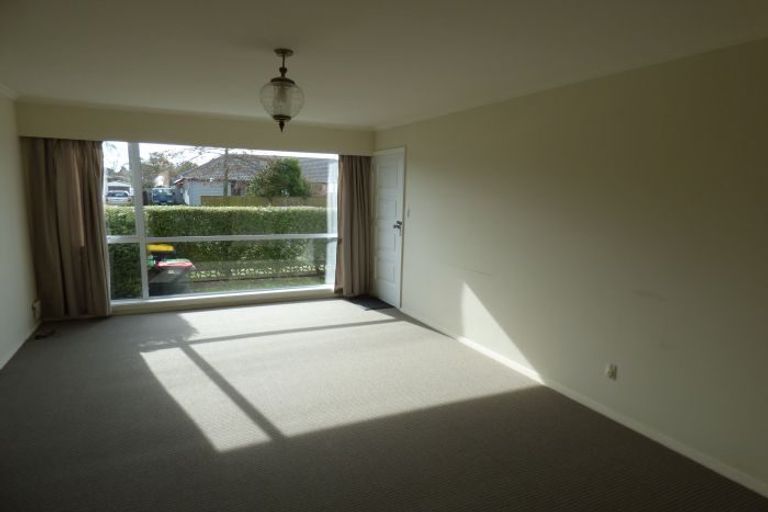 Photo of property in 2/26 Hanrahan Street, Upper Riccarton, Christchurch, 8041
