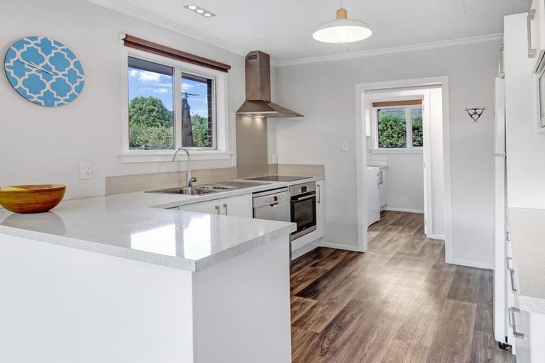 Photo of property in 50 Fovant Street, Russley, Christchurch, 8042