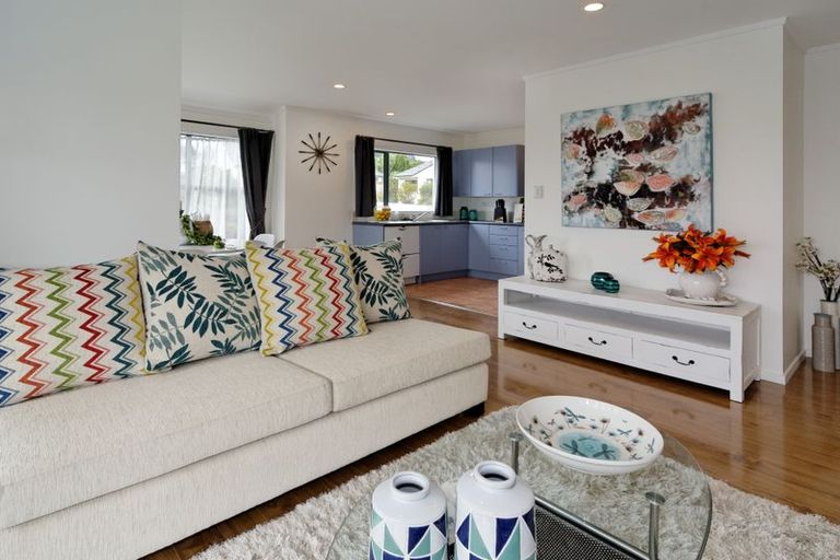 Photo of property in 72d Seabrook Avenue, New Lynn, Auckland, 0600