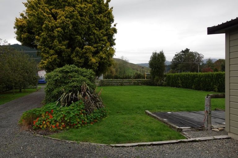 Photo of property in 86 Gladstone Road, Levin, 5571