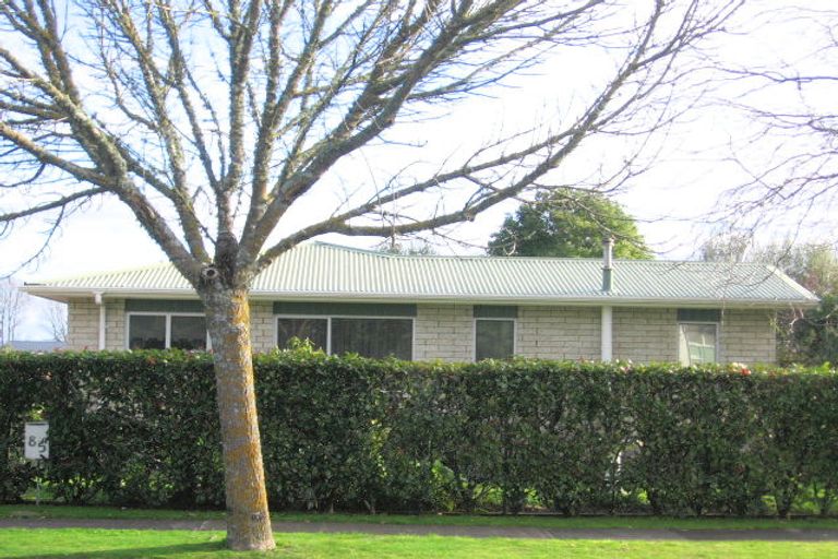 Photo of property in 85 Oakfield Crescent, Pukete, Hamilton, 3200