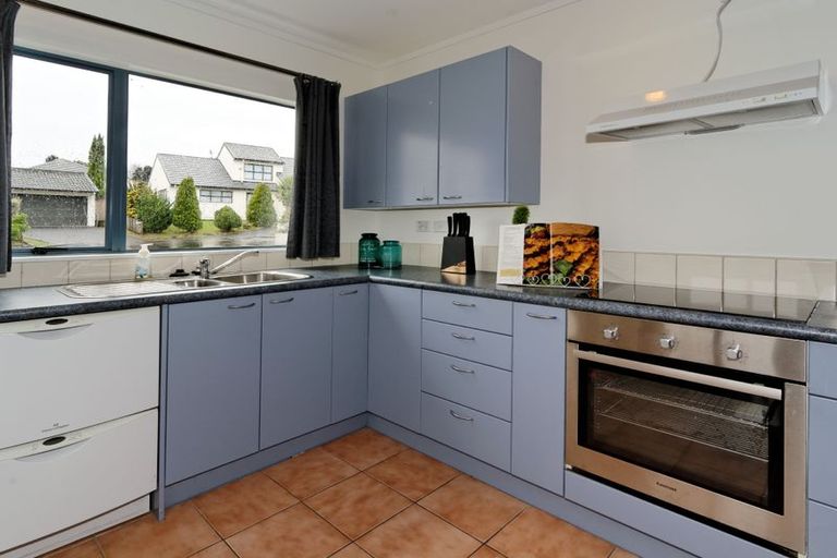 Photo of property in 72d Seabrook Avenue, New Lynn, Auckland, 0600