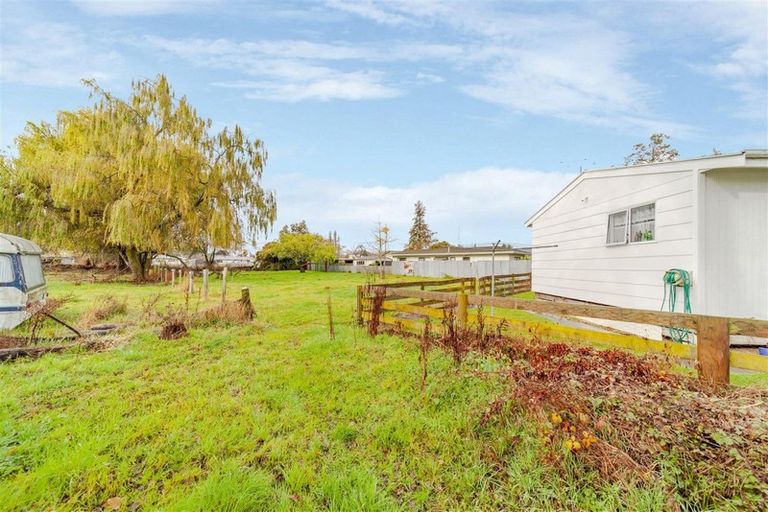 Photo of property in 18 Guy Street, Waipawa, 4210