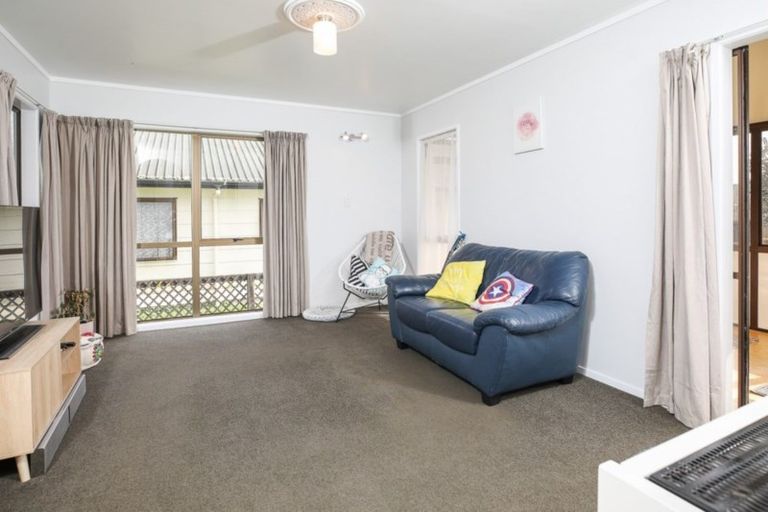 Photo of property in 24 Jasmine Avenue, Dinsdale, Hamilton, 3204