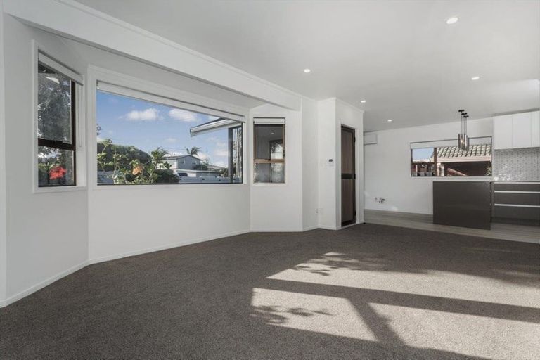 Photo of property in 6a Beach Road, Orewa, 0931