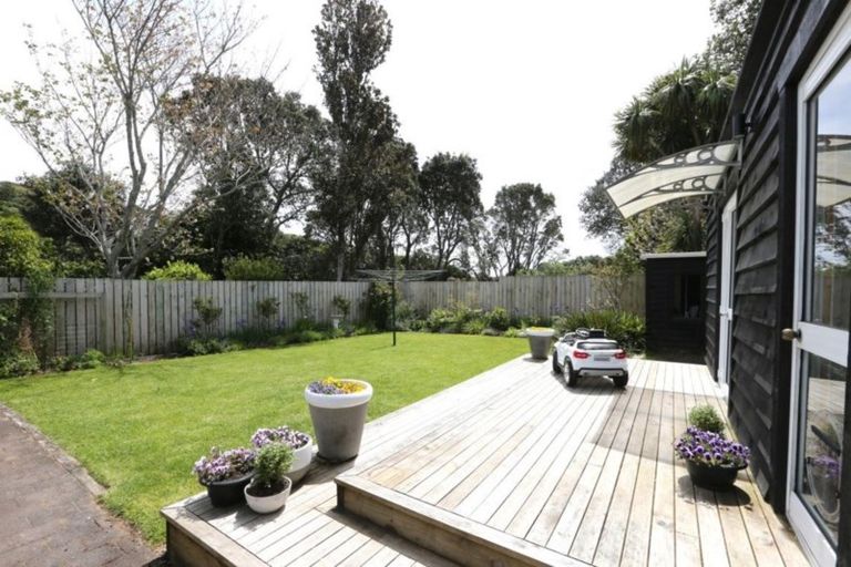 Photo of property in 20 Parris Street, Moturoa, New Plymouth, 4310