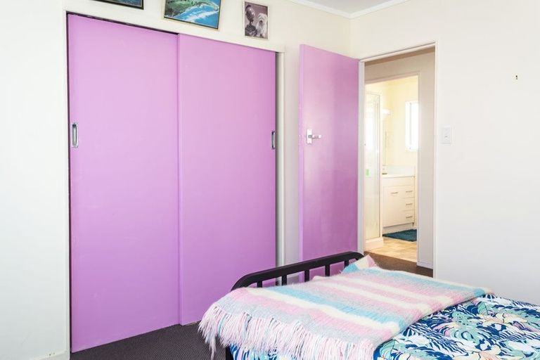 Photo of property in 2/353 Saint Aubyn, Moturoa, New Plymouth, 4310