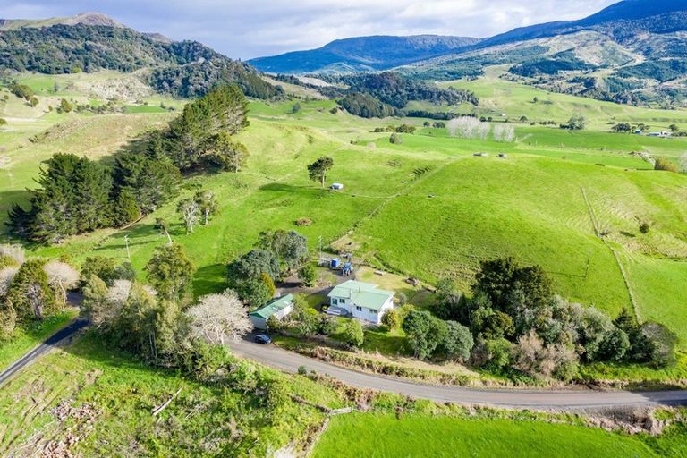 Photo of property in 2136 Waihue Road, Mamaranui, Dargaville, 0372