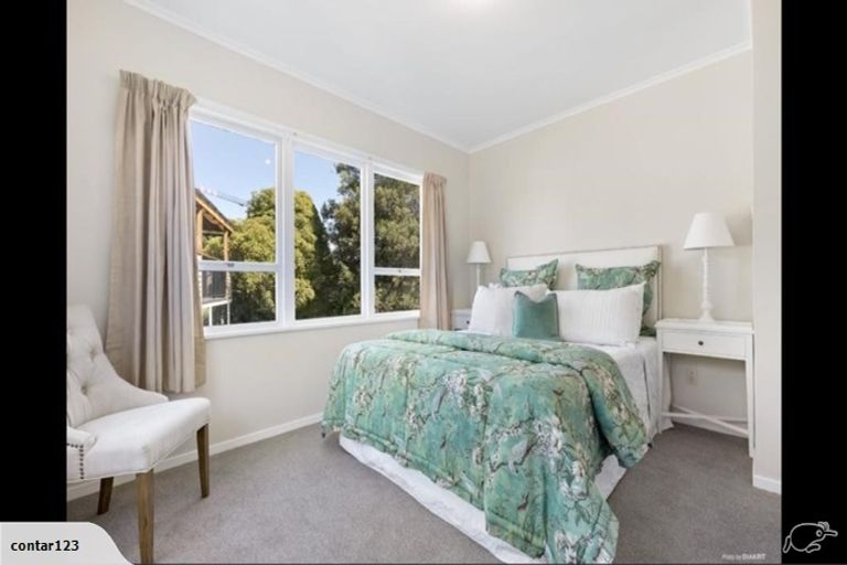 Photo of property in 12 Orsova Place, Lynfield, Auckland, 1042