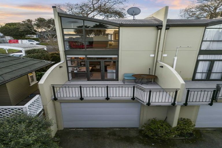 Photo of property in 4/16 Huron Street, Takapuna, Auckland, 0622
