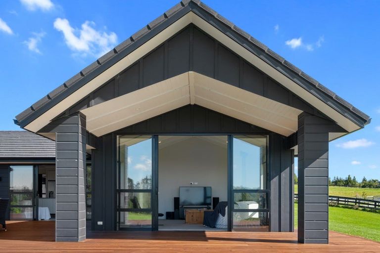 Photo of property in 23 Sarona Park Drive, Omanawa, Tauranga, 3171