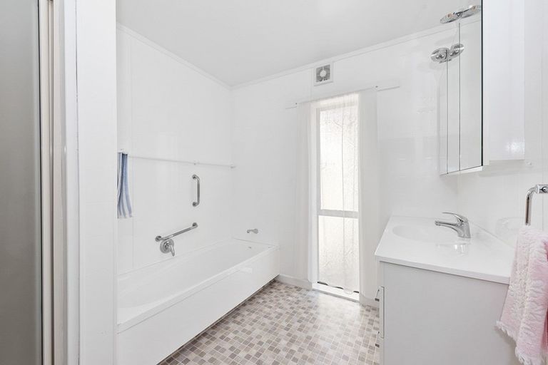 Photo of property in 1a Mahoe Street, Melville, Hamilton, 3206