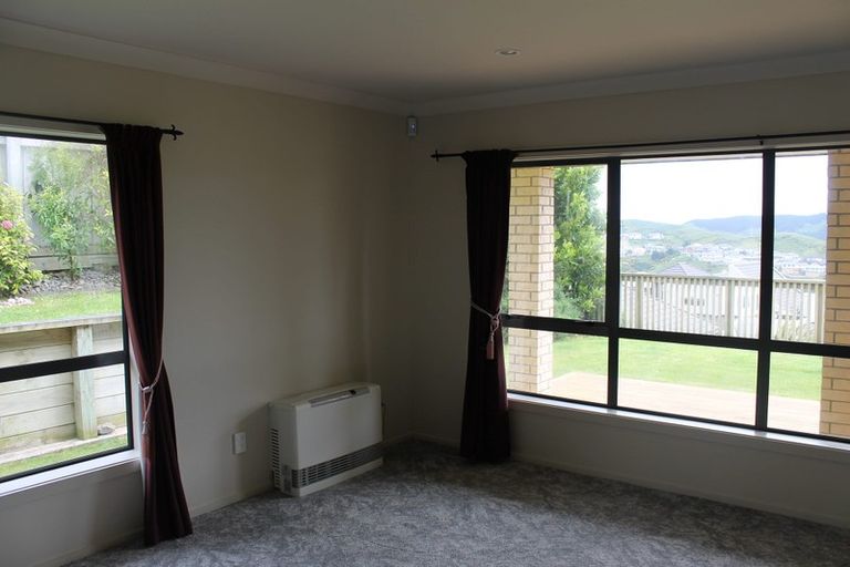 Photo of property in 55 Erlestoke Crescent, Churton Park, Wellington, 6037