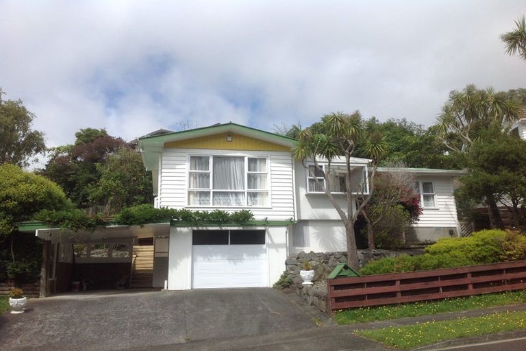 Photo of property in 33 Viewmont Drive, Harbour View, Lower Hutt, 5010