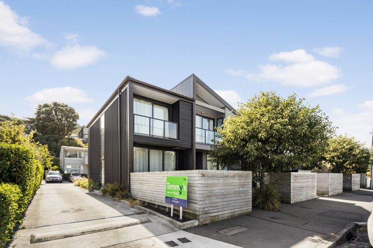 Photo of property in 5/74 Derwent Street, Island Bay, Wellington, 6023