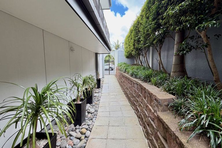 Photo of property in 4/99 Mokoia Road, Birkenhead, Auckland, 0626