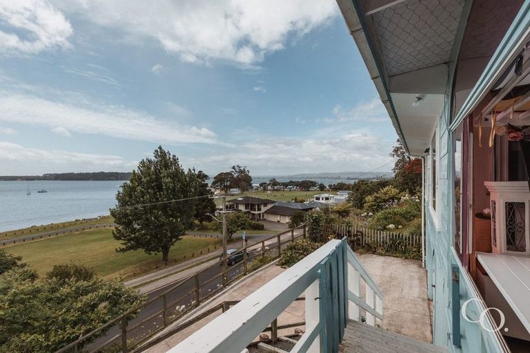 Photo of property in 39 Harbour View Road, Omokoroa, 3114