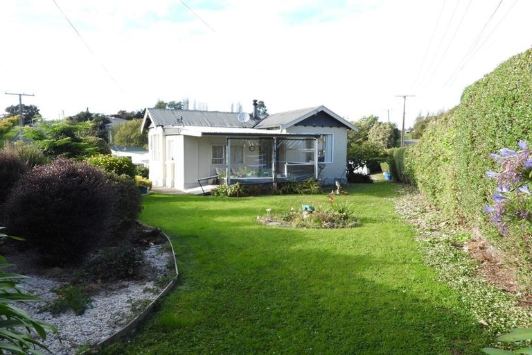 Photo of property in 60 Perth Street, South Hill, Oamaru, 9400