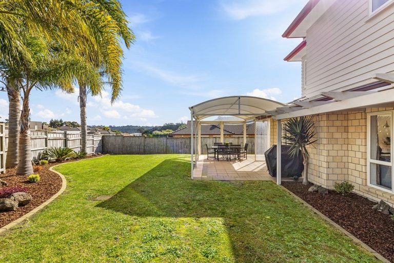 Photo of property in 51 William Gamble Drive, Greenhithe, Auckland, 0632