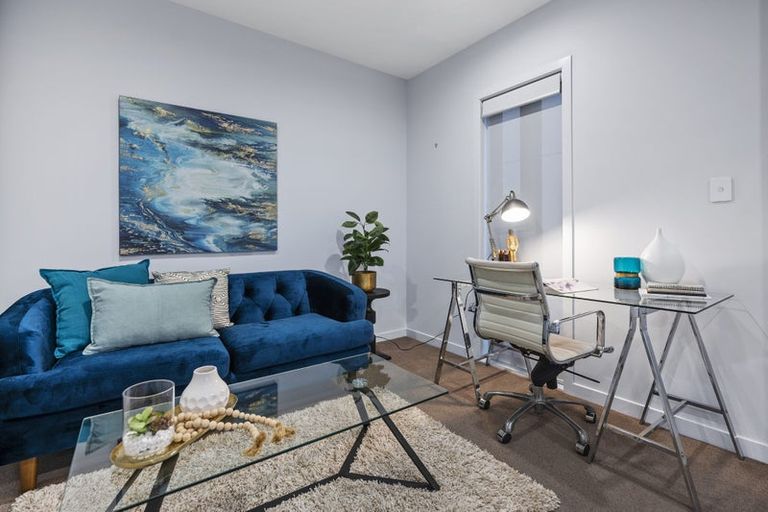 Photo of property in Frank Sargeson Apts, 401/74 Anzac Street, Takapuna, Auckland, 0622